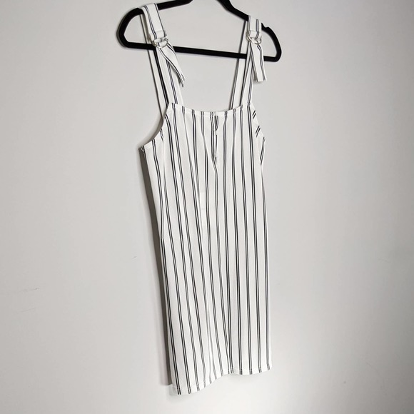 ASOS GLAMOROUS • Striped White Mini Dress Sz Small - Picture 2 of 6